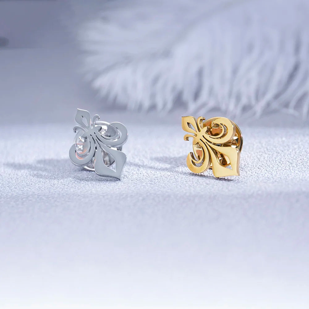 Pin de Lapela Flor Lirio