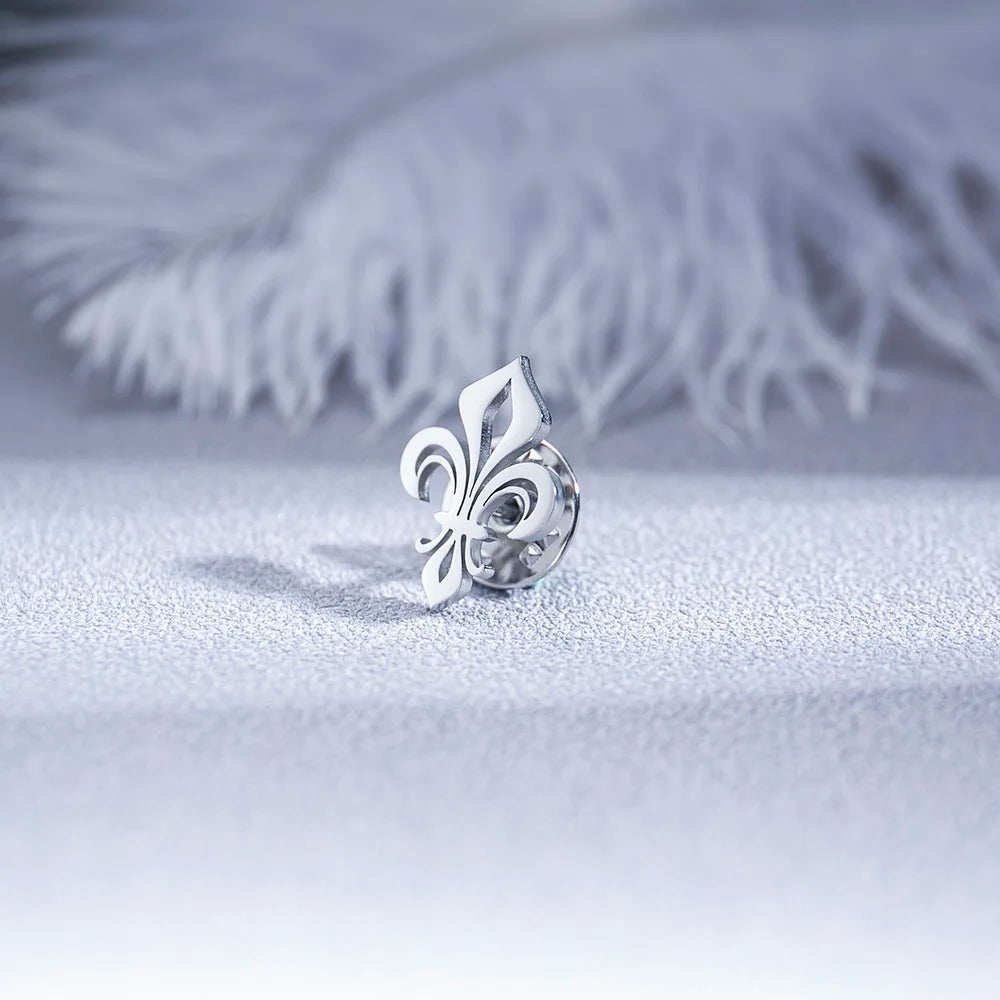 Pin de Lapela Flor Lirio