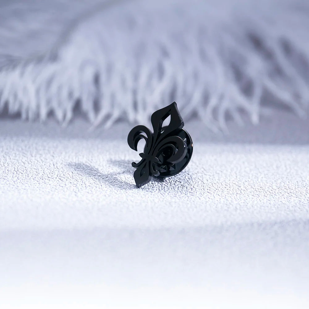 Pin de Lapela Flor Lirio