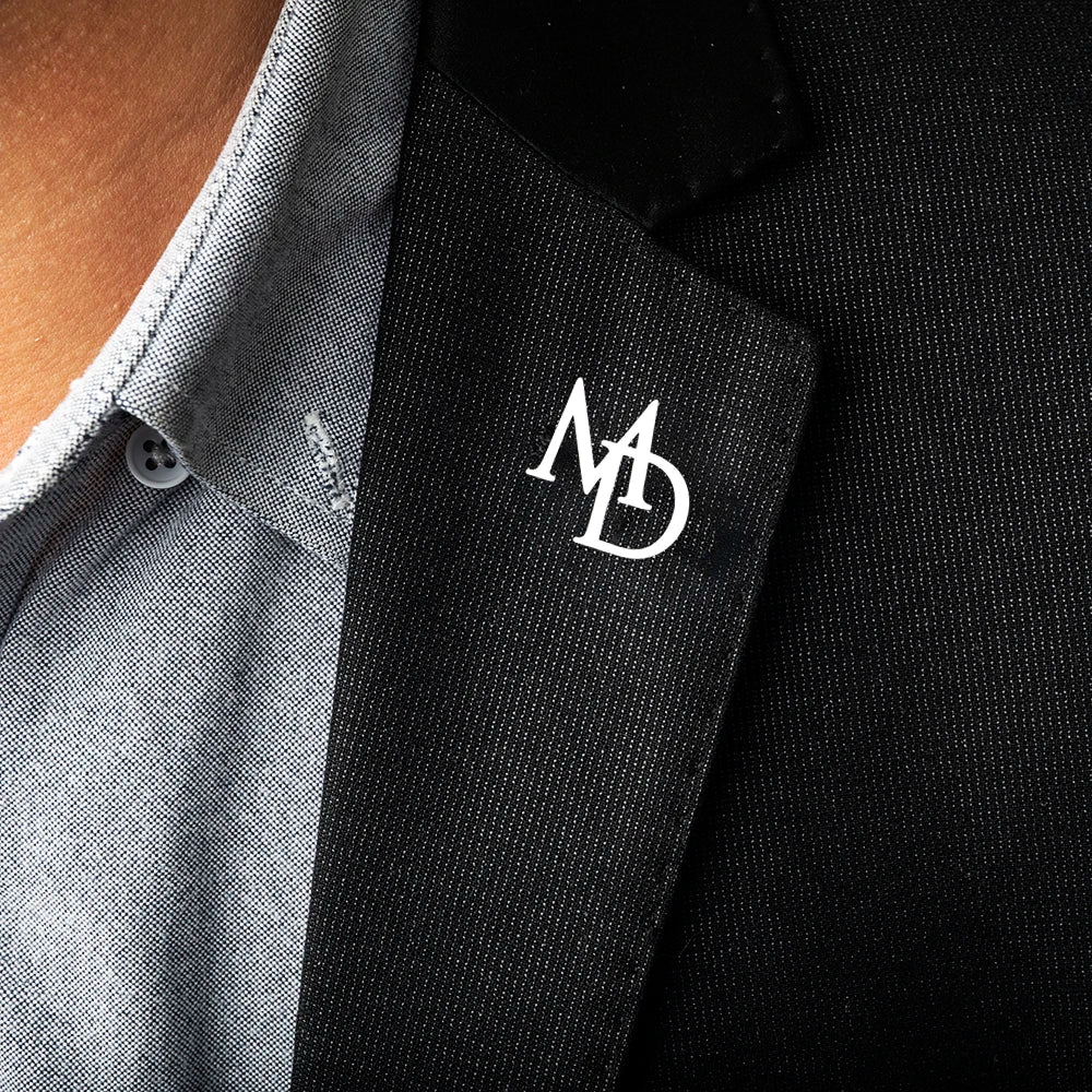 Pin de Lapela Personalizado com Iniciais para Casamento